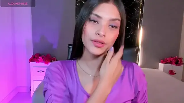 Hannacooper3 — Sexy dance in a purple outfit