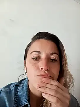 Heisi-Sex — CUM FACE 22:30HS / FACIAL 22:30HS
