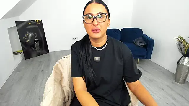 Helen_Sinn — SQUIRT ALL OVER THE PLACE