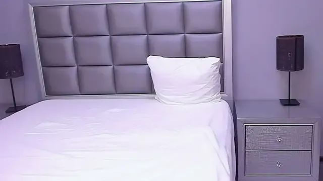 HellennSweet — Doggy Naked & Ass