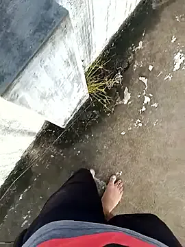 hemcrazy — Show cock in top of the building