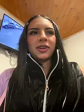 Hilary_pinkk — Freechat on StripChat