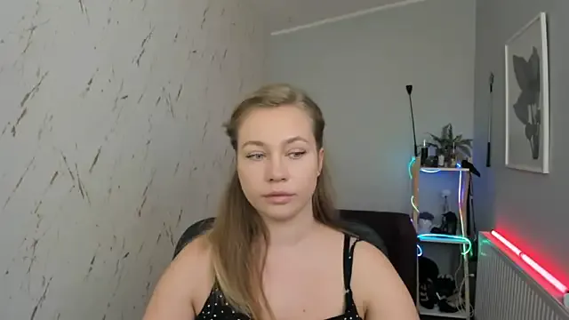 holly_xglam — Make me happy