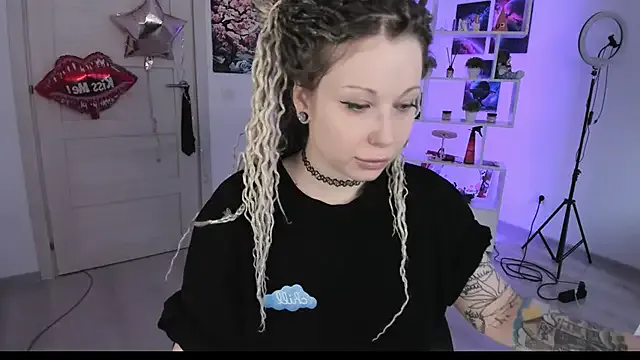 HoneySallyMoore — pull out boobs