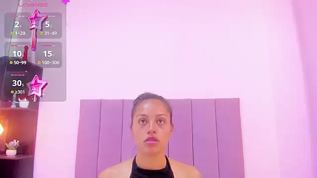 HoollyHendrix — show squirt