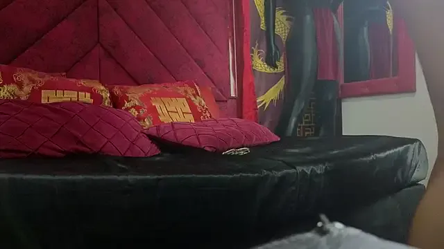 Horny_Girl0 — TITS OUT