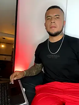 hot_miguel — NAKED + OIL BODY 