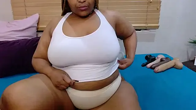 HotCurvyAssx38 — Freechat on StripChat