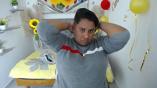 hotlesby4uxxx — Make me happy to go home Love
