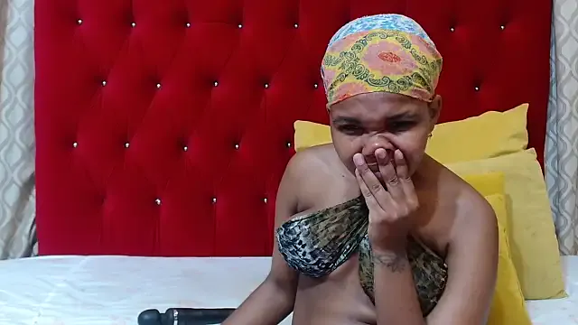 Hotsexyberry21 — TWIRK WITHOUT PANTY