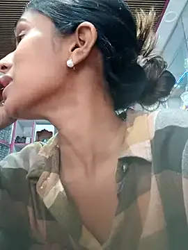 hotshreya69 — Topless