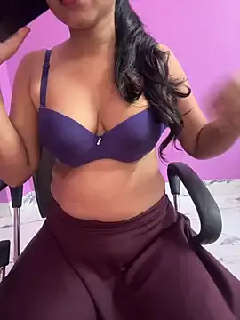 hottylizaa — Milk and ass fingaring