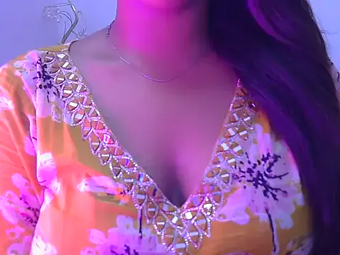 hottymoody — nipple clapms