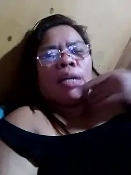 Huge_mama69 — Freechat on StripChat