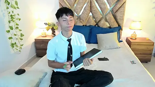 Hyunjin_Son — masturbation