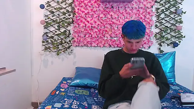 iam_lukas__ — suck cock