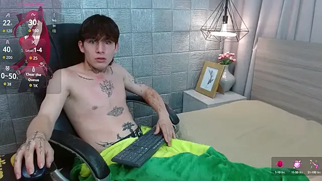 Iantwink18 — cum show + eat cum