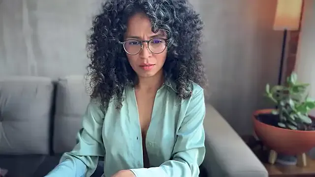 illaroom — Sexy show
