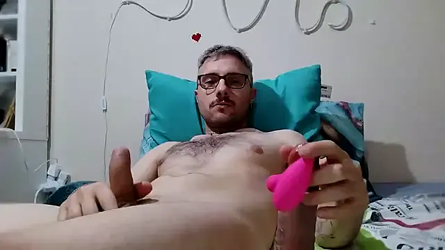 ilovechub112 — Make me horny+ dildo+cum 