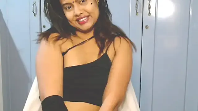 Indian_GlowingMiax — Pamper my Pussy