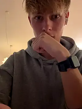 Innocentboyof — Freechat on StripChat