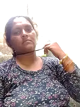 Ishwariya_Hatwal — Freechat on StripChat