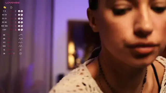 ItalianGirl —  MASSIVE SQUIRT (Control 10min) 