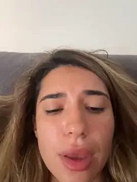 ItalianGirl — Creamy cum
