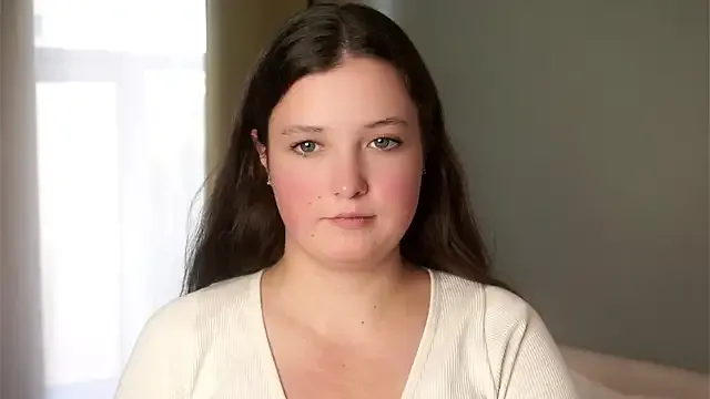 IveyJomes — play with hair