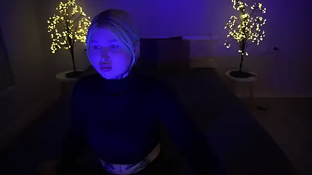 IvyLaurent — More tokens - less clothes