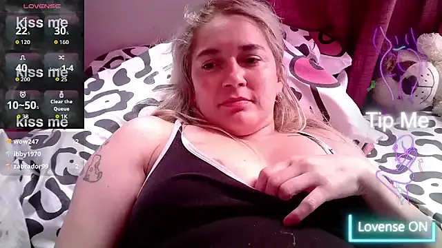 Izury_Blondee — play pussy toy