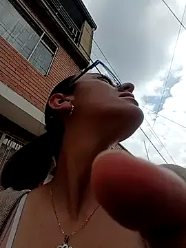 Jade_1-9 — Off bra in park
