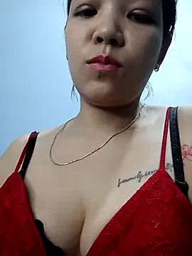 Jan_jang20 — teasing me squirting in the cafe