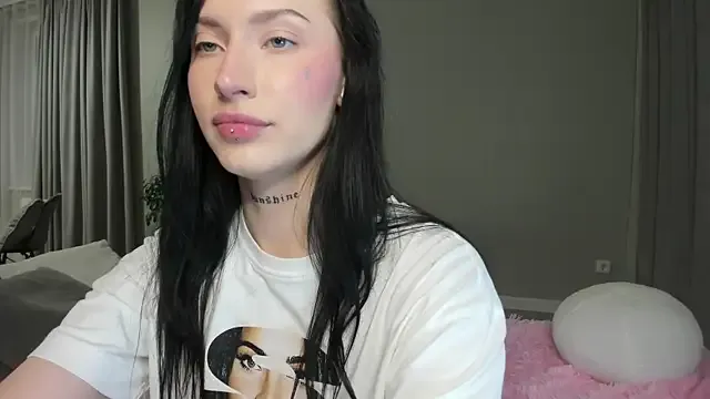 JenniferQueen11 — Private on StripChat