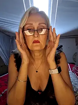 Jenny_Blum — Touch pussy