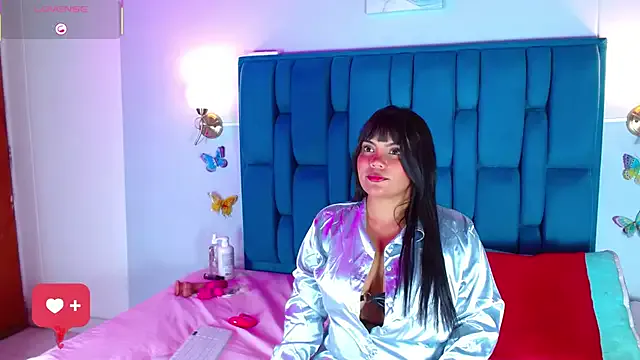jessicaevan1 — Hey jessi, show u tits