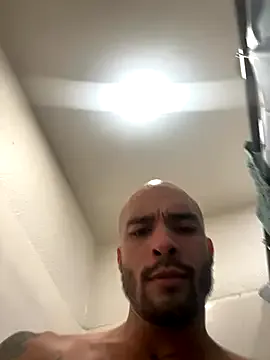 JohnnyDeep187 — Flash my cock hard or soft