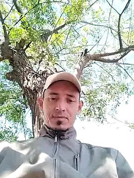 JuanD_vero — Masturbation in a public park 