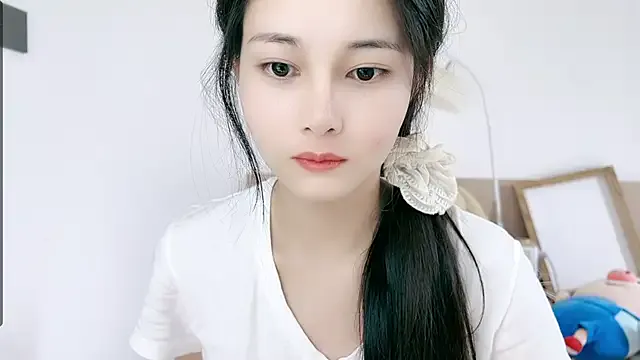 Judy-520 — Naked ass