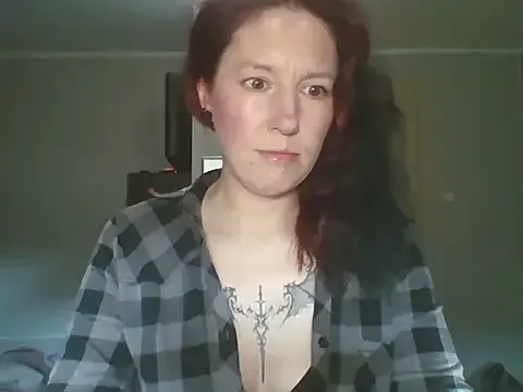 JudyFetish — STRIP IN PRIV