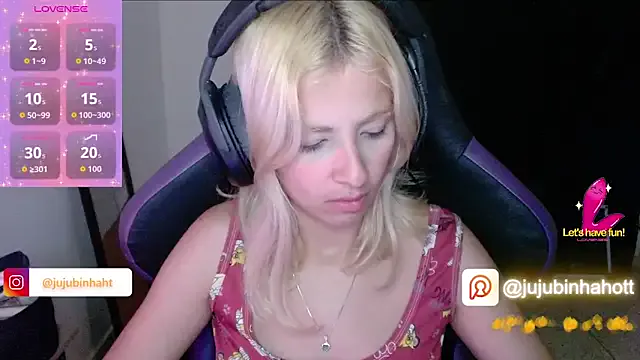 jujubinhahot — show boobs