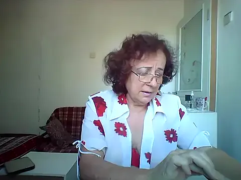 Julia54391 — Freechat on StripChat