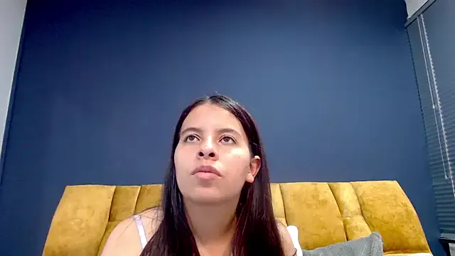 Juliawaine — Playing with my pussy