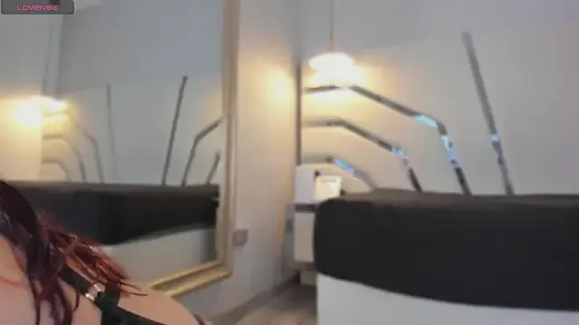 Julieth_Rojas — SPANKS ASS AND OIL