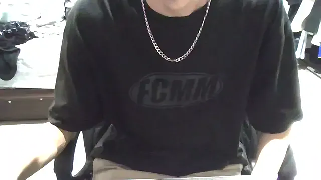 kaikai_0804 —  / cum in public room