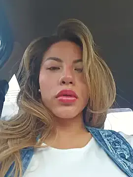 Karen_San_Miguel —   Cum in the bathroom