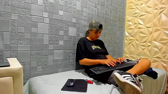kari_daka — DANCE NAKED+ clitoris fingers