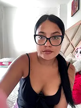 Karla-sexy01 — Tits in oil