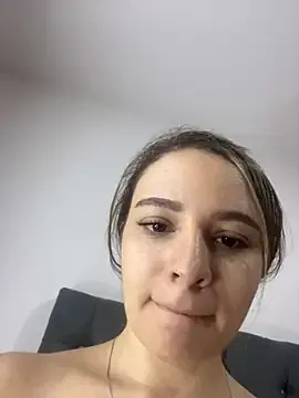 karla-thomsom10 — SHOW NAKED