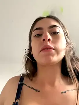 KarolyneRoss — ONE FINGER IN ASS